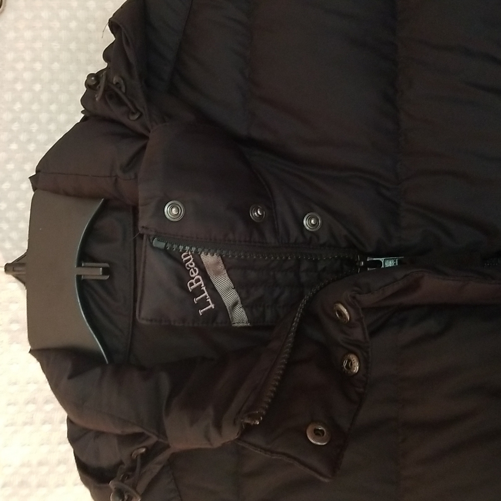 L.L. Bean Black Puffer Jacket - Picture 11 of 12